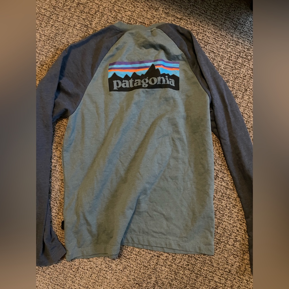 Men’s Patagonia organic cotton long sleeve shirt M blue